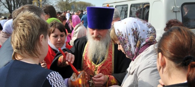 Встреча благодатного огня в Ивнянском благочинии Встреча благодатного огня в Ивнянском благочинии