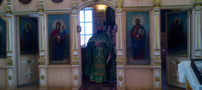 Праздничная Божественная литургия в с.Песчаное