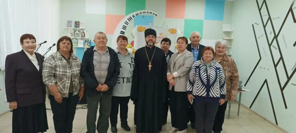Праздничное мероприятие «Золотой возраст», посвященное Дню пожилых людей. Праздничное мероприятие «Золотой возраст», посвященное Дню пожилых людей.