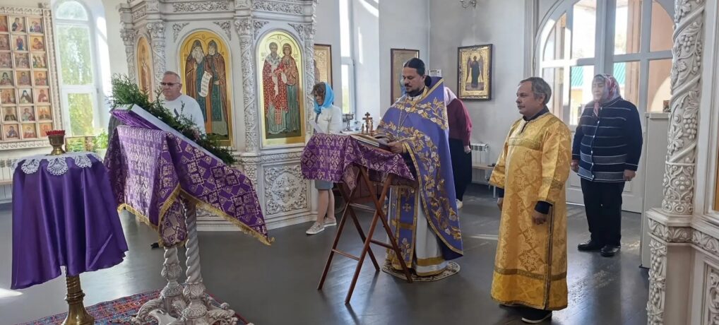 Молебны об исцелении детей с тяжелыми заболеваниями и об их родителях. Молебны об исцелении детей с тяжелыми заболеваниями и об их родителях.