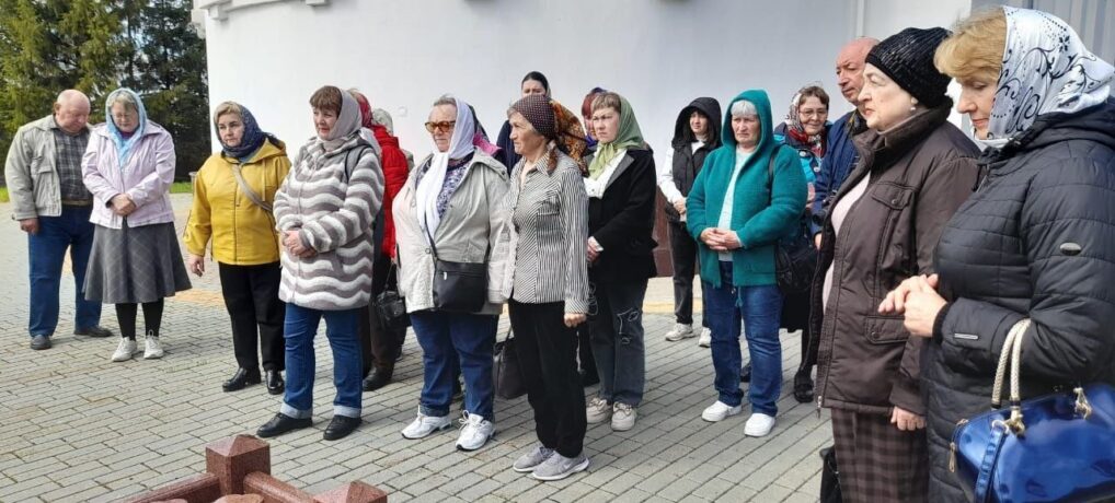 «К соседям в гости»