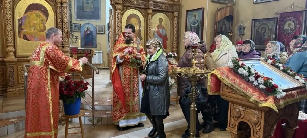 26 апреля Неделя святых жён-мироносиц — третье воскресенье после Пасхи.