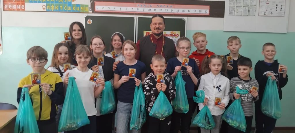 Частицу Благодатного огня каждому больному