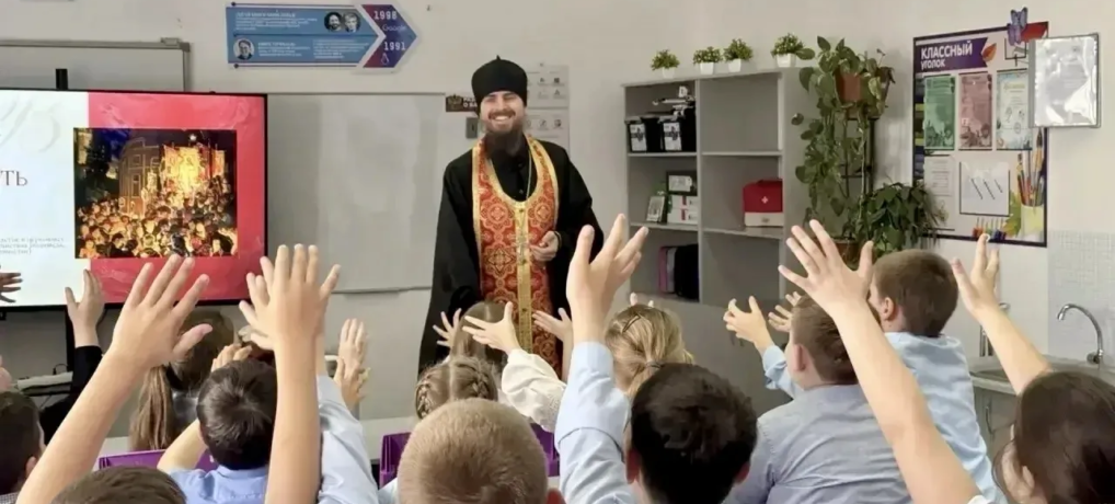 13 апреля в селе Покровка прошли пасхальные мероприятия.