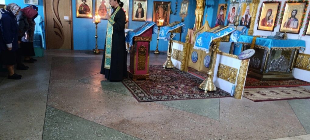 В день памяти прп. Сергия Радонежского Чудотворца совершены Богослужения.